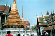 WatPhraKaeo-Chedi.jpg
